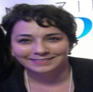 Profª. Julia Larre Profª. Julia Larre